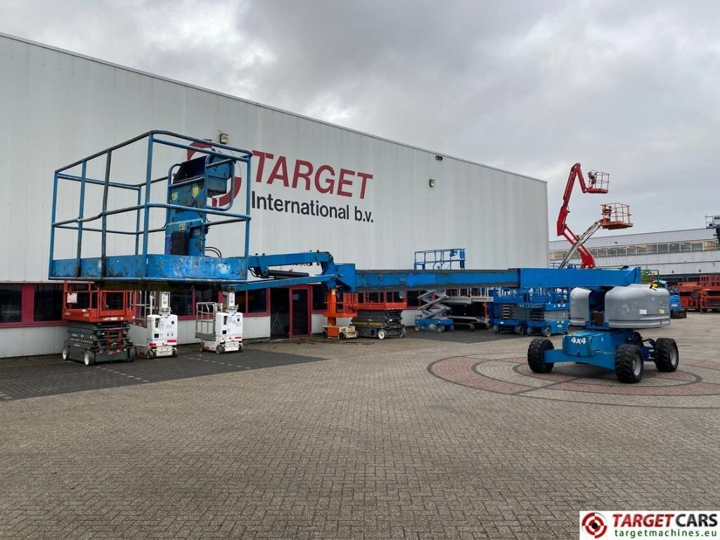 Teleskopski krak Genie S-45 Telescopic 4x4 Diesel Boom Work Lift 1572cm: slika Teleskopski krak Genie S-45 Telescopic 4x4 Diesel Boom Work Lift 1572cm