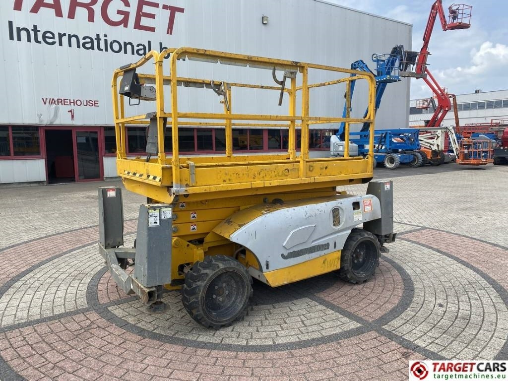 Haulotte Compact 10DX Diesel 4x4 Scissor 1015cm DEFECT - Škarasta podizna platforma: slika Haulotte Compact 10DX Diesel 4x4 Scissor 1015cm DEFECT - Škarasta podizna platforma Haulotte Compact 10DX Diesel 4x4 Scissor 1015cm DEFECT - Škarasta podizna platforma: slika Haulotte Compact 10DX Diesel 4x4 Scissor 1015cm DEFECT - Škarasta podizna platforma