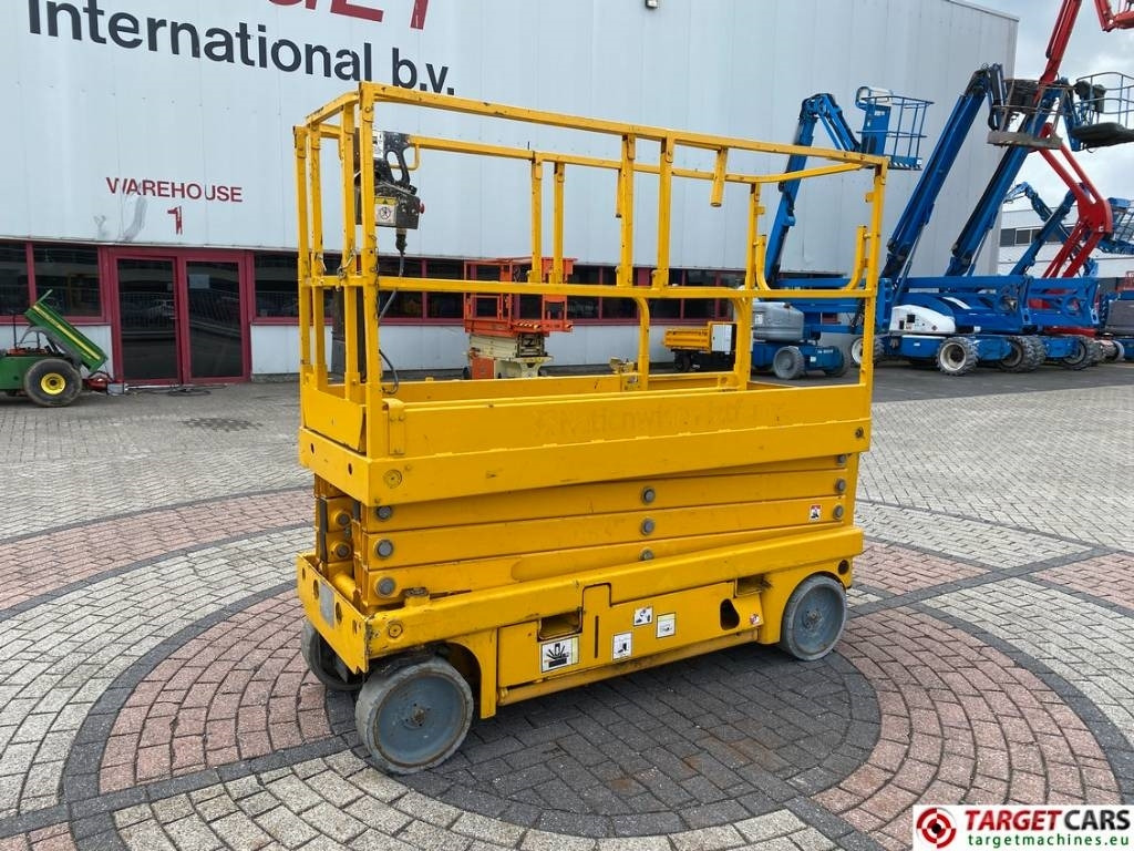 Haulotte Compact 10N Electric Scissor Work Lift 1000cm - Škarasta podizna platforma: slika Haulotte Compact 10N Electric Scissor Work Lift 1000cm - Škarasta podizna platforma Haulotte Compact 10N Electric Scissor Work Lift 1000cm - Škarasta podizna platforma: slika Haulotte Compact 10N Electric Scissor Work Lift 1000cm - Škarasta podizna platforma