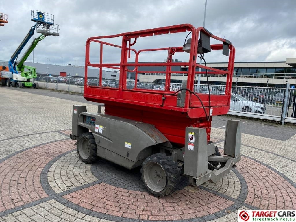 Haulotte Compact 12DX Diesel 4x4 Scissor Work Lift 1206cm - Škarasta podizna platforma: slika Haulotte Compact 12DX Diesel 4x4 Scissor Work Lift 1206cm - Škarasta podizna platforma Haulotte Compact 12DX Diesel 4x4 Scissor Work Lift 1206cm - Škarasta podizna platforma: slika Haulotte Compact 12DX Diesel 4x4 Scissor Work Lift 1206cm - Škarasta podizna platforma