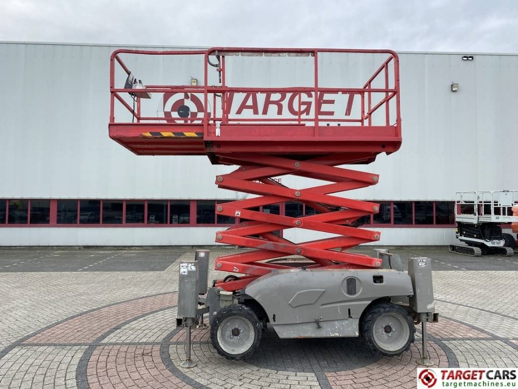 Haulotte Compact 12DX Diesel 4x4 Scissor Work Lift 1206cm - Škarasta podizna platforma: slika Haulotte Compact 12DX Diesel 4x4 Scissor Work Lift 1206cm - Škarasta podizna platforma Haulotte Compact 12DX Diesel 4x4 Scissor Work Lift 1206cm - Škarasta podizna platforma: slika Haulotte Compact 12DX Diesel 4x4 Scissor Work Lift 1206cm - Škarasta podizna platforma