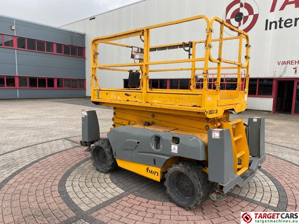 Haulotte Compact 12DX Diesel 4x4 Scissor Work Lift 1206cm - Škarasta podizna platforma: slika Haulotte Compact 12DX Diesel 4x4 Scissor Work Lift 1206cm - Škarasta podizna platforma Haulotte Compact 12DX Diesel 4x4 Scissor Work Lift 1206cm - Škarasta podizna platforma: slika Haulotte Compact 12DX Diesel 4x4 Scissor Work Lift 1206cm - Škarasta podizna platforma