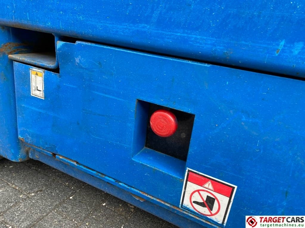 Škarasta podizna platforma Haulotte Compact 14 Electric Scissor Work Lift 1385cm: slika Škarasta podizna platforma Haulotte Compact 14 Electric Scissor Work Lift 1385cm Škarasta podizna platforma Haulotte Compact 14 Electric Scissor Work Lift 1385cm: slika Škarasta podizna platforma Haulotte Compact 14 Electric Scissor Work Lift 1385cm