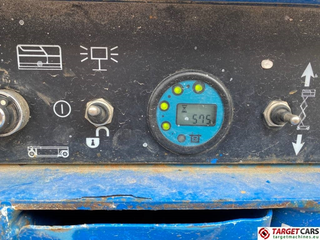 Škarasta podizna platforma Haulotte Compact 14 Electric Scissor Work Lift 1385cm: slika Škarasta podizna platforma Haulotte Compact 14 Electric Scissor Work Lift 1385cm Škarasta podizna platforma Haulotte Compact 14 Electric Scissor Work Lift 1385cm: slika Škarasta podizna platforma Haulotte Compact 14 Electric Scissor Work Lift 1385cm