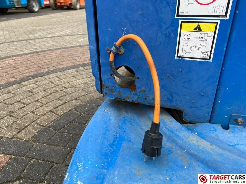 Platforma za podizanje stupa u okomitom položaju Haulotte Star 10 Electric Vertical Mast Work Lift 1000cm: slika Platforma za podizanje stupa u okomitom položaju Haulotte Star 10 Electric Vertical Mast Work Lift 1000cm Platforma za podizanje stupa u okomitom položaju Haulotte Star 10 Electric Vertical Mast Work Lift 1000cm: slika Platforma za podizanje stupa u okomitom položaju Haulotte Star 10 Electric Vertical Mast Work Lift 1000cm