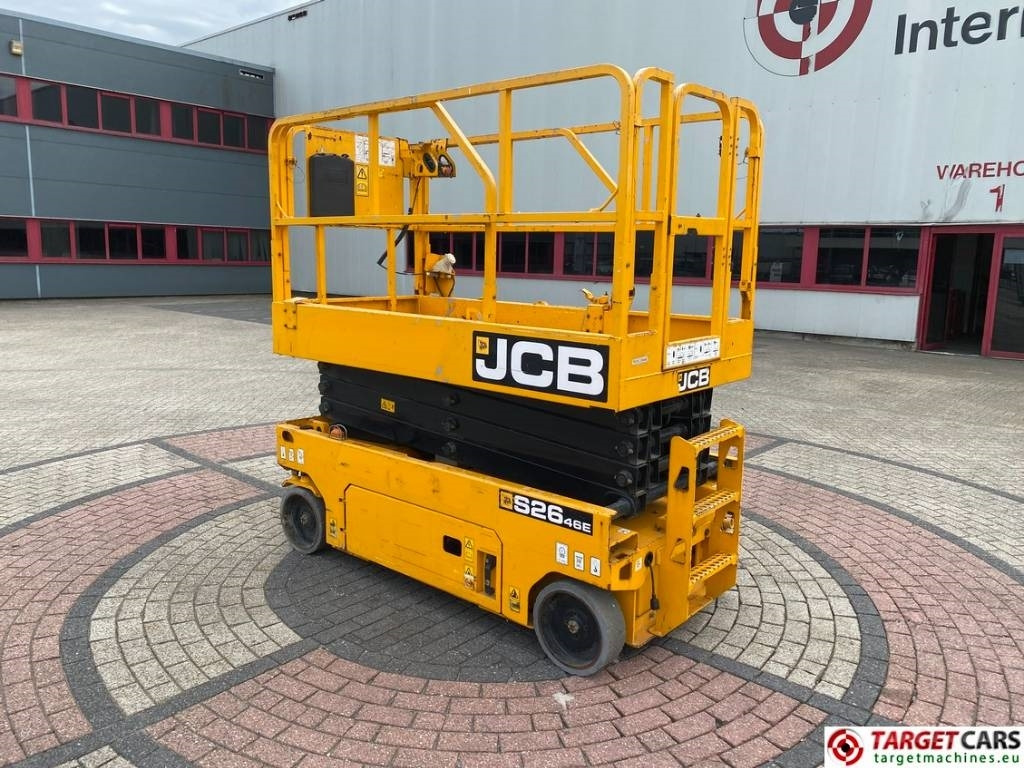 JCB S2646E Electric Scissor Work Lift 990cm - Škarasta podizna platforma: slika JCB S2646E Electric Scissor Work Lift 990cm - Škarasta podizna platforma JCB S2646E Electric Scissor Work Lift 990cm - Škarasta podizna platforma: slika JCB S2646E Electric Scissor Work Lift 990cm - Škarasta podizna platforma