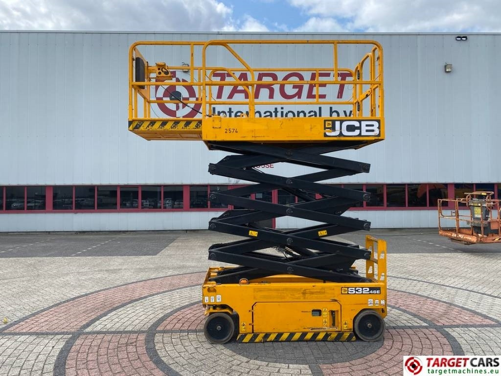 JCB S3246E Electric Scissor Work Lift 1200cm - Škarasta podizna platforma: slika JCB S3246E Electric Scissor Work Lift 1200cm - Škarasta podizna platforma JCB S3246E Electric Scissor Work Lift 1200cm - Škarasta podizna platforma: slika JCB S3246E Electric Scissor Work Lift 1200cm - Škarasta podizna platforma