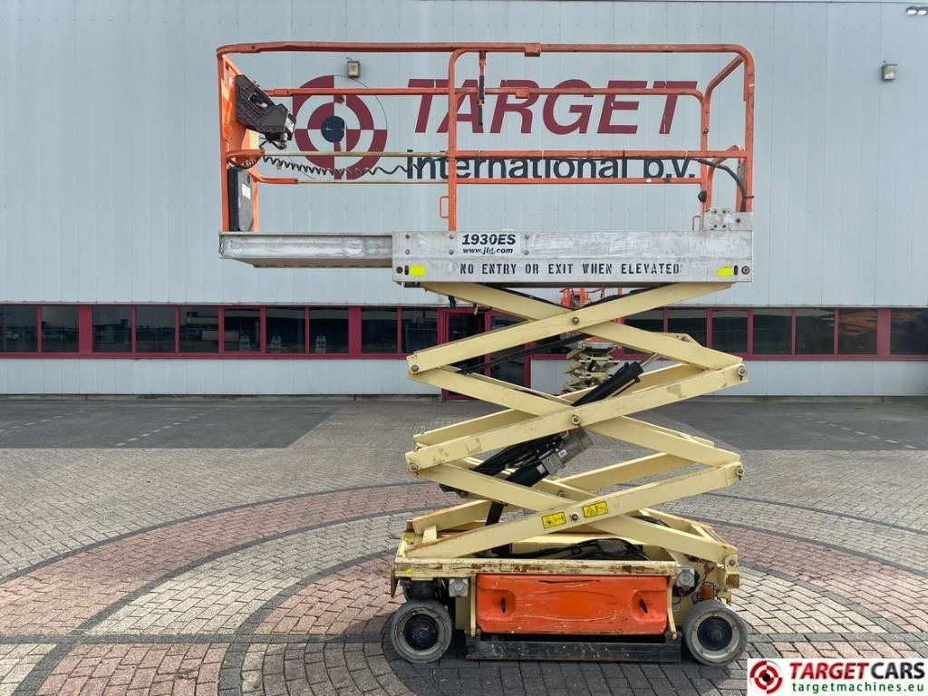JLG 1930ES Electric Scissor Work Lift 772cm - Škarasta podizna platforma: slika JLG 1930ES Electric Scissor Work Lift 772cm - Škarasta podizna platforma JLG 1930ES Electric Scissor Work Lift 772cm - Škarasta podizna platforma: slika JLG 1930ES Electric Scissor Work Lift 772cm - Škarasta podizna platforma