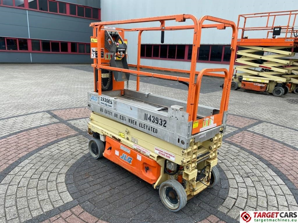 JLG 1930ES Electric Scissor Work Lift 772cm - Škarasta podizna platforma: slika JLG 1930ES Electric Scissor Work Lift 772cm - Škarasta podizna platforma JLG 1930ES Electric Scissor Work Lift 772cm - Škarasta podizna platforma: slika JLG 1930ES Electric Scissor Work Lift 772cm - Škarasta podizna platforma