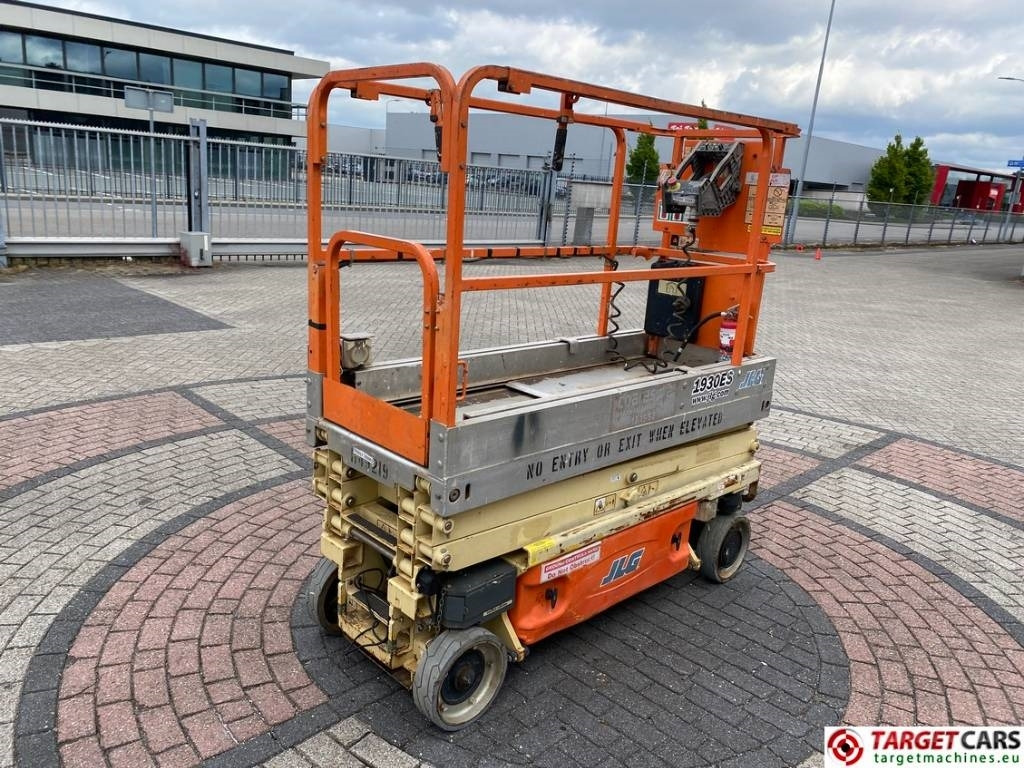 JLG 1930ES Electric Scissor Work Lift 772cm - Škarasta podizna platforma: slika JLG 1930ES Electric Scissor Work Lift 772cm - Škarasta podizna platforma JLG 1930ES Electric Scissor Work Lift 772cm - Škarasta podizna platforma: slika JLG 1930ES Electric Scissor Work Lift 772cm - Škarasta podizna platforma