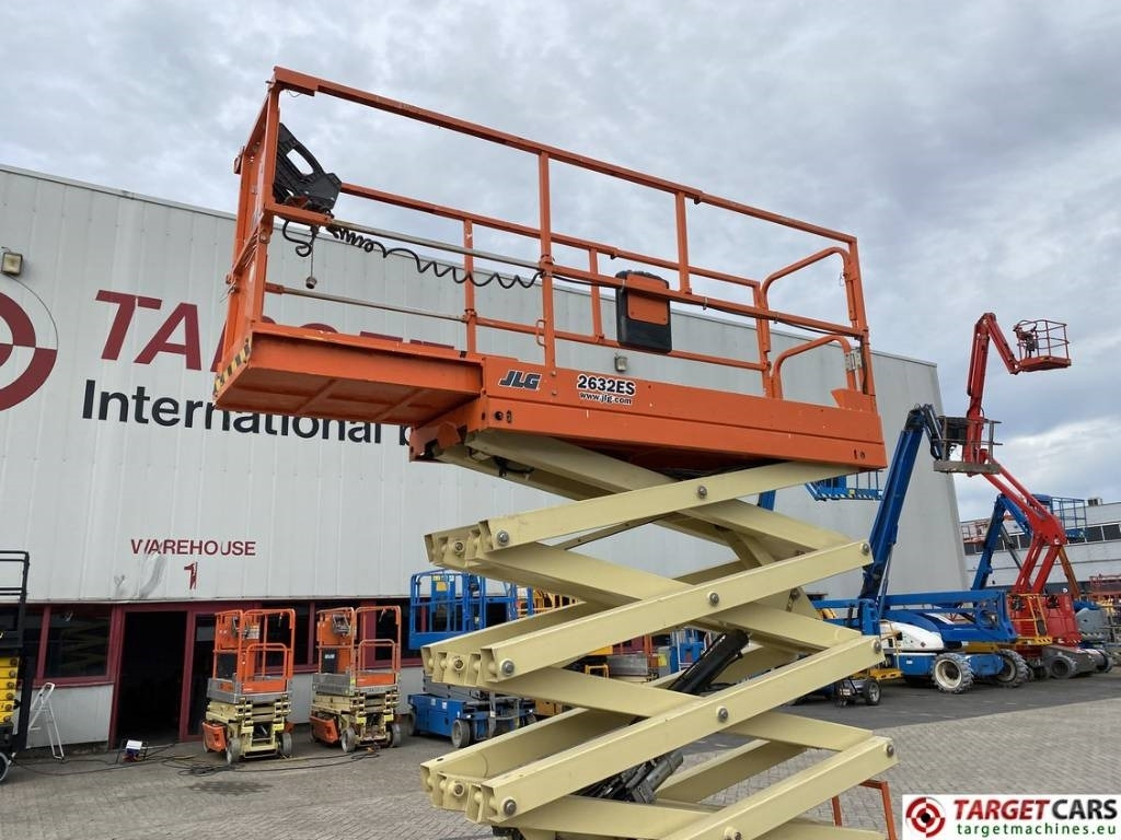 Zakup JLG 2632ES Electric Scissor Work Lift 977cm  JLG 2632ES Electric Scissor Work Lift 977cm: slika Zakup JLG 2632ES Electric Scissor Work Lift 977cm  JLG 2632ES Electric Scissor Work Lift 977cm
