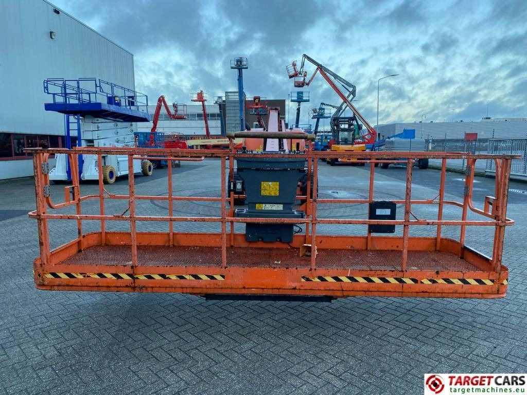 Teleskopski krak JLG 680S Telescopic 4x4 Diesel Boom Work Lift 2273cm: slika Teleskopski krak JLG 680S Telescopic 4x4 Diesel Boom Work Lift 2273cm