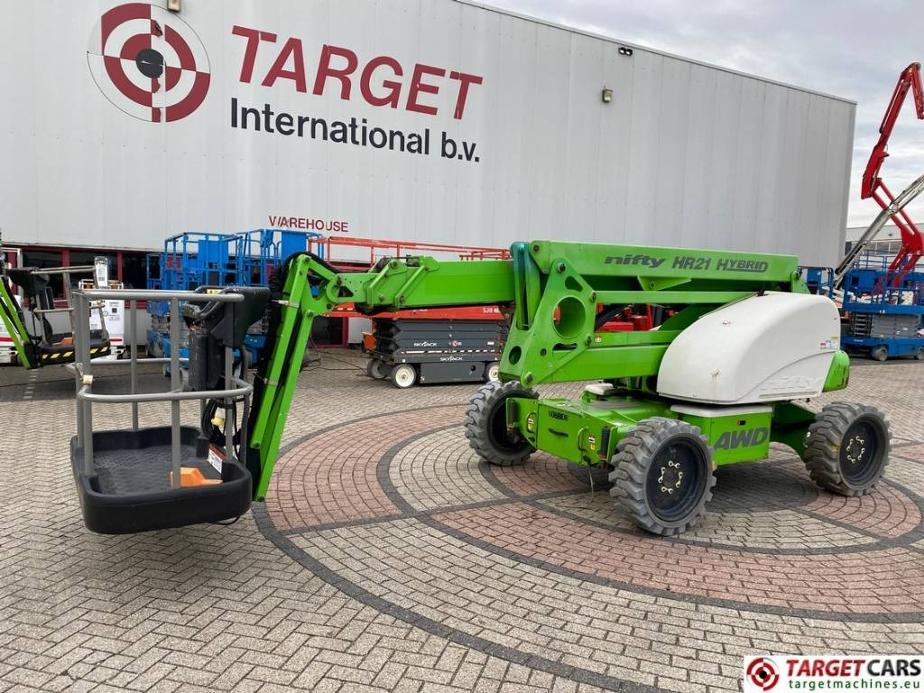 Niftylift HR21 MK1B HyBrid Articulated 4x4 Boom Lift 2080cm - Zglobni krak: slika Niftylift HR21 MK1B HyBrid Articulated 4x4 Boom Lift 2080cm - Zglobni krak Niftylift HR21 MK1B HyBrid Articulated 4x4 Boom Lift 2080cm - Zglobni krak: slika Niftylift HR21 MK1B HyBrid Articulated 4x4 Boom Lift 2080cm - Zglobni krak