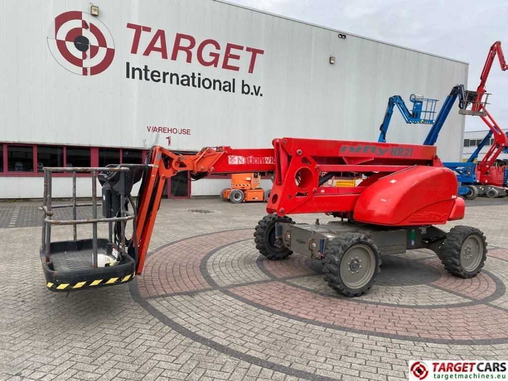 Niftylift HR21D Diesel 4x4 Articulated Boom Work Lift 2080cm - Zglobni krak: slika Niftylift HR21D Diesel 4x4 Articulated Boom Work Lift 2080cm - Zglobni krak Niftylift HR21D Diesel 4x4 Articulated Boom Work Lift 2080cm - Zglobni krak: slika Niftylift HR21D Diesel 4x4 Articulated Boom Work Lift 2080cm - Zglobni krak
