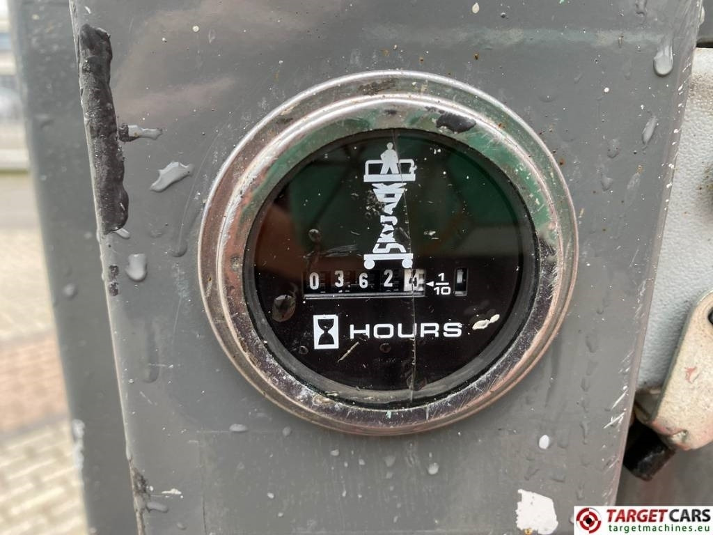 Platforma za podizanje stupa u okomitom položaju SkyJack SJ16 Electric Vertical Mast Work Lift 675cm: slika Platforma za podizanje stupa u okomitom položaju SkyJack SJ16 Electric Vertical Mast Work Lift 675cm Platforma za podizanje stupa u okomitom položaju SkyJack SJ16 Electric Vertical Mast Work Lift 675cm: slika Platforma za podizanje stupa u okomitom položaju SkyJack SJ16 Electric Vertical Mast Work Lift 675cm