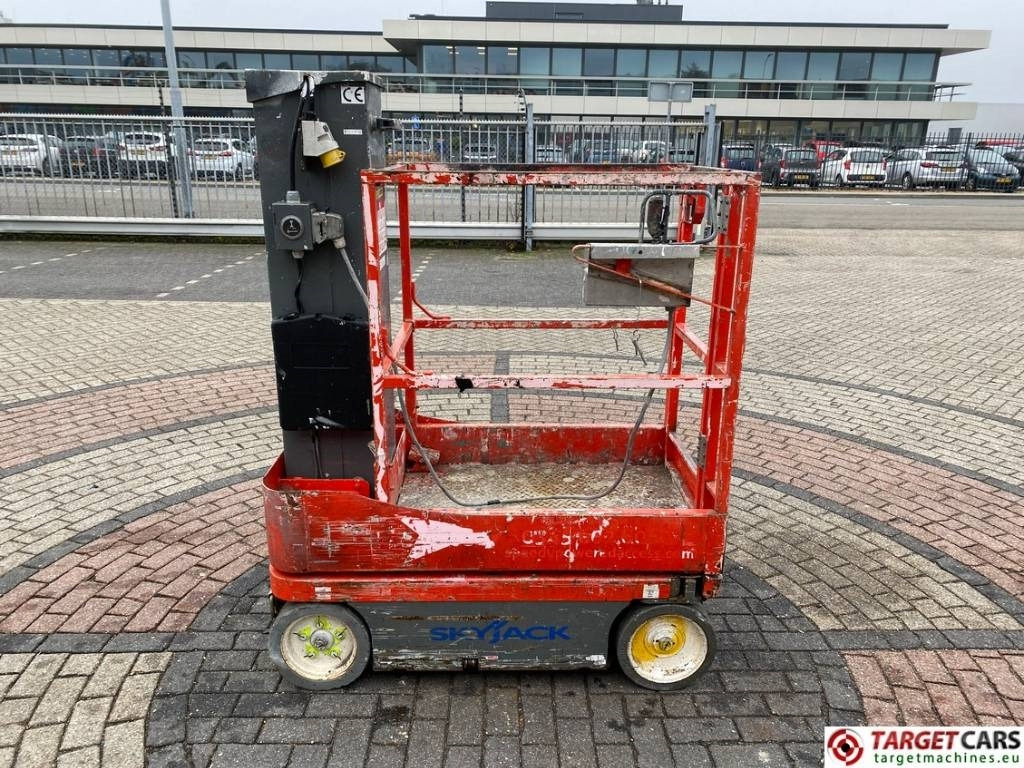 Platforma za podizanje stupa u okomitom položaju SkyJack SJ16 Electric Vertical Mast Work Lift 675cm: slika Platforma za podizanje stupa u okomitom položaju SkyJack SJ16 Electric Vertical Mast Work Lift 675cm Platforma za podizanje stupa u okomitom položaju SkyJack SJ16 Electric Vertical Mast Work Lift 675cm: slika Platforma za podizanje stupa u okomitom položaju SkyJack SJ16 Electric Vertical Mast Work Lift 675cm