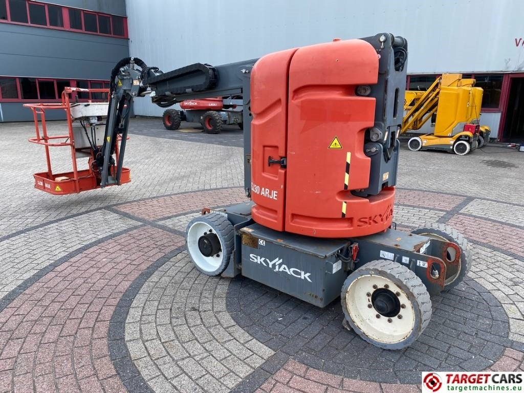 SkyJack SJ30 ARJE Articulated Electric Boom Work Lift 11M - Zglobni krak: slika SkyJack SJ30 ARJE Articulated Electric Boom Work Lift 11M - Zglobni krak SkyJack SJ30 ARJE Articulated Electric Boom Work Lift 11M - Zglobni krak: slika SkyJack SJ30 ARJE Articulated Electric Boom Work Lift 11M - Zglobni krak