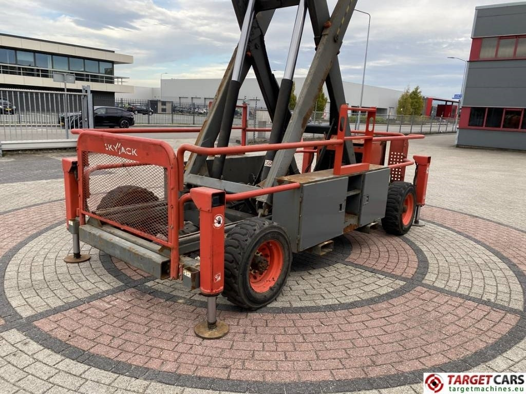 Škarasta podizna platforma SkyJack SJ9250 RT Diesel 4x4 Scissor Work Lift 1720cm: slika Škarasta podizna platforma SkyJack SJ9250 RT Diesel 4x4 Scissor Work Lift 1720cm Škarasta podizna platforma SkyJack SJ9250 RT Diesel 4x4 Scissor Work Lift 1720cm: slika Škarasta podizna platforma SkyJack SJ9250 RT Diesel 4x4 Scissor Work Lift 1720cm