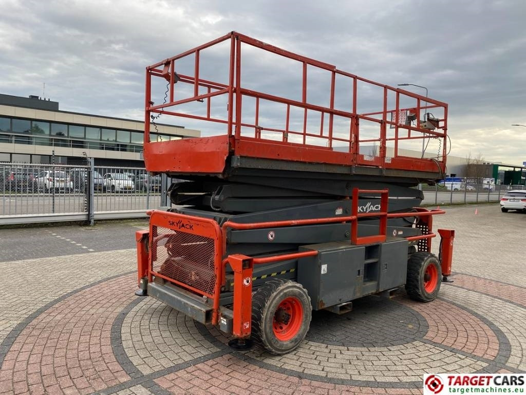 SkyJack SJ9250 RT Diesel 4x4 Scissor Work Lift 1720cm - Škarasta podizna platforma: slika SkyJack SJ9250 RT Diesel 4x4 Scissor Work Lift 1720cm - Škarasta podizna platforma SkyJack SJ9250 RT Diesel 4x4 Scissor Work Lift 1720cm - Škarasta podizna platforma: slika SkyJack SJ9250 RT Diesel 4x4 Scissor Work Lift 1720cm - Škarasta podizna platforma