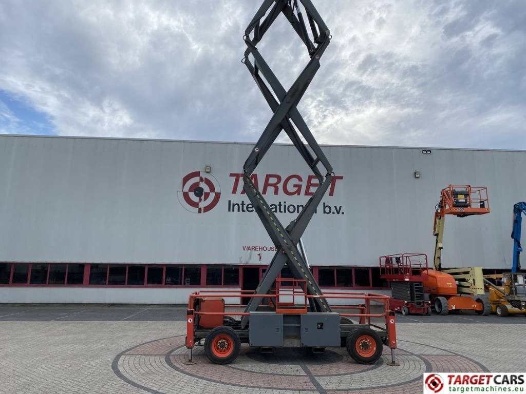 Škarasta podizna platforma SkyJack SJ9250 RT Diesel 4x4 Scissor Work Lift 1720cm: slika Škarasta podizna platforma SkyJack SJ9250 RT Diesel 4x4 Scissor Work Lift 1720cm Škarasta podizna platforma SkyJack SJ9250 RT Diesel 4x4 Scissor Work Lift 1720cm: slika Škarasta podizna platforma SkyJack SJ9250 RT Diesel 4x4 Scissor Work Lift 1720cm