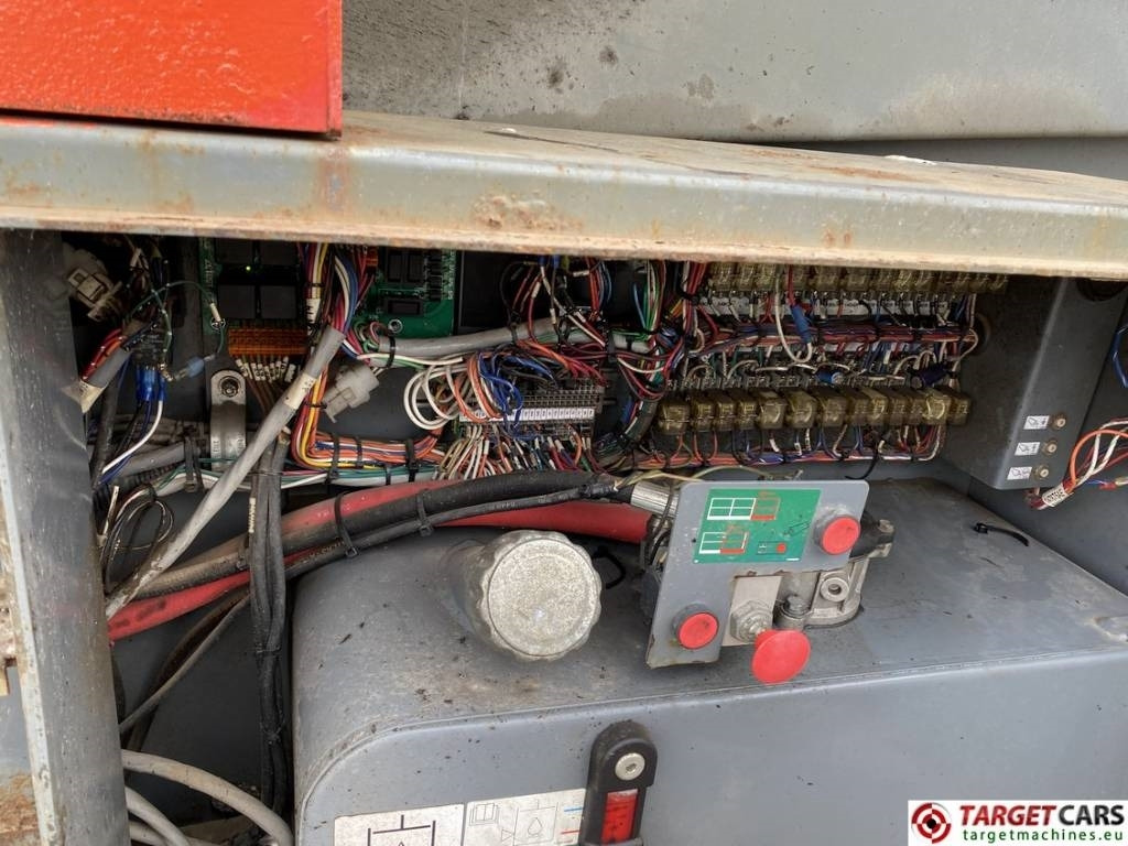 Škarasta podizna platforma SkyJack SJ9250 RT Diesel 4x4 Scissor Work Lift 1720cm: slika Škarasta podizna platforma SkyJack SJ9250 RT Diesel 4x4 Scissor Work Lift 1720cm Škarasta podizna platforma SkyJack SJ9250 RT Diesel 4x4 Scissor Work Lift 1720cm: slika Škarasta podizna platforma SkyJack SJ9250 RT Diesel 4x4 Scissor Work Lift 1720cm