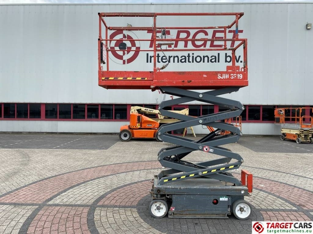 SkyJack SJIII-3219 Electric 3219 Scissor Work Lift 780cm - Škarasta podizna platforma: slika SkyJack SJIII-3219 Electric 3219 Scissor Work Lift 780cm - Škarasta podizna platforma SkyJack SJIII-3219 Electric 3219 Scissor Work Lift 780cm - Škarasta podizna platforma: slika SkyJack SJIII-3219 Electric 3219 Scissor Work Lift 780cm - Škarasta podizna platforma