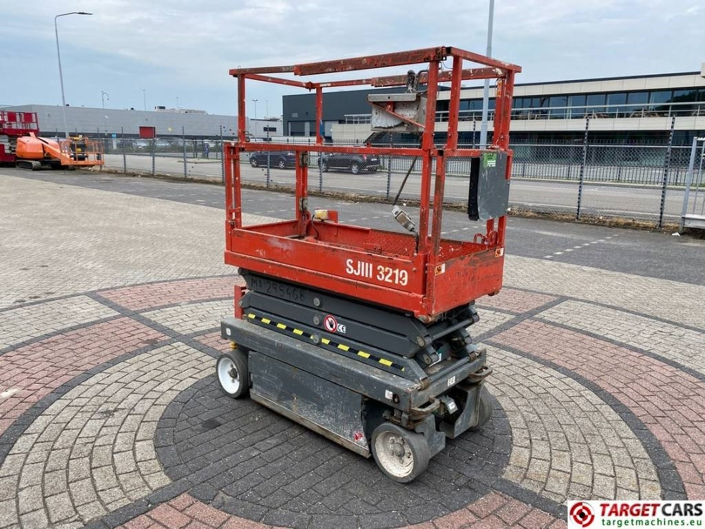 SkyJack SJIII-3219 Electric 3219 Scissor Work Lift 780cm - Škarasta podizna platforma: slika SkyJack SJIII-3219 Electric 3219 Scissor Work Lift 780cm - Škarasta podizna platforma SkyJack SJIII-3219 Electric 3219 Scissor Work Lift 780cm - Škarasta podizna platforma: slika SkyJack SJIII-3219 Electric 3219 Scissor Work Lift 780cm - Škarasta podizna platforma