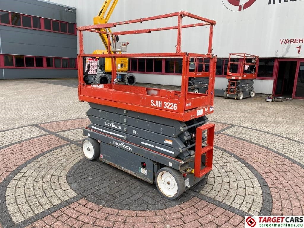 SkyJack SJIII-3226 Electric 3226 Scissor Work Lift 990cm - Škarasta podizna platforma: slika SkyJack SJIII-3226 Electric 3226 Scissor Work Lift 990cm - Škarasta podizna platforma SkyJack SJIII-3226 Electric 3226 Scissor Work Lift 990cm - Škarasta podizna platforma: slika SkyJack SJIII-3226 Electric 3226 Scissor Work Lift 990cm - Škarasta podizna platforma