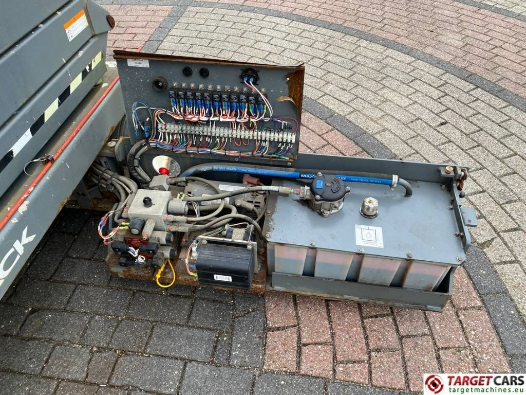 Škarasta podizna platforma SkyJack SJIII-4632 Electric Scissor SJ4632 WorkLift 1170cm: slika Škarasta podizna platforma SkyJack SJIII-4632 Electric Scissor SJ4632 WorkLift 1170cm