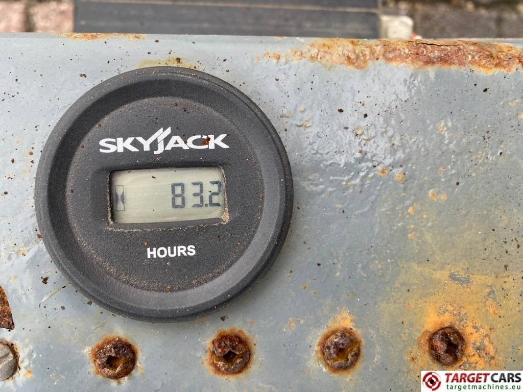 Škarasta podizna platforma SkyJack SJIII-4632 Electric Scissor SJ4632 WorkLift 1170cm: slika Škarasta podizna platforma SkyJack SJIII-4632 Electric Scissor SJ4632 WorkLift 1170cm