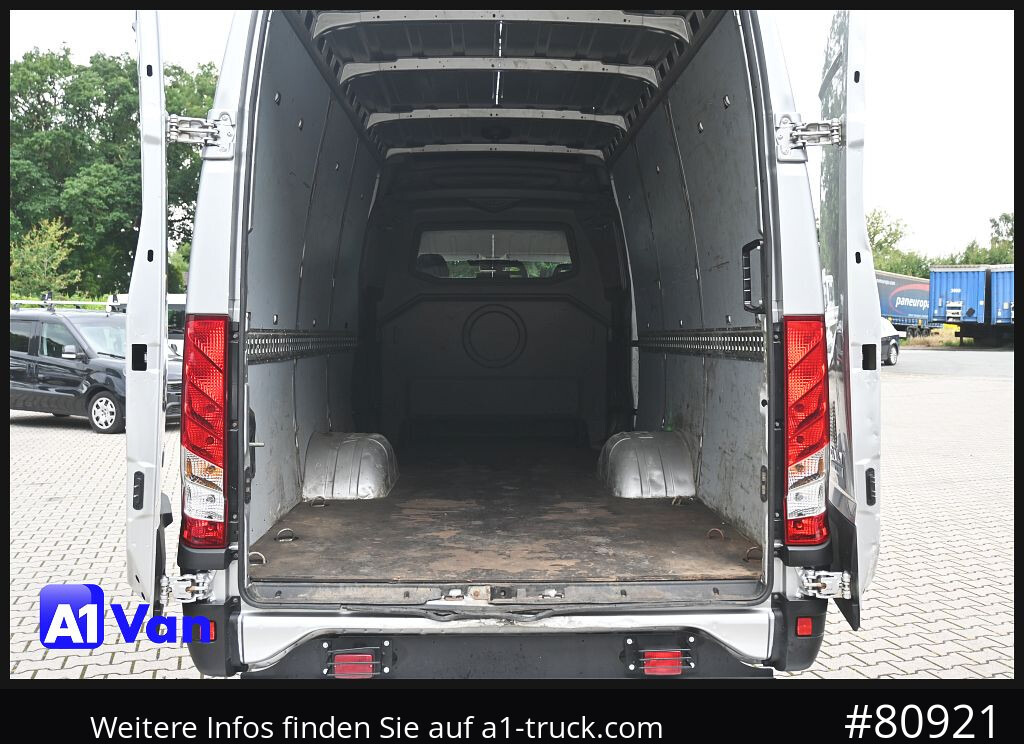 IVECO Daily 70C18 A8V Kasten, Automatik, AHK, Klima - Furgon: slika IVECO Daily 70C18 A8V Kasten, Automatik, AHK, Klima - Furgon IVECO Daily 70C18 A8V Kasten, Automatik, AHK, Klima - Furgon: slika IVECO Daily 70C18 A8V Kasten, Automatik, AHK, Klima - Furgon