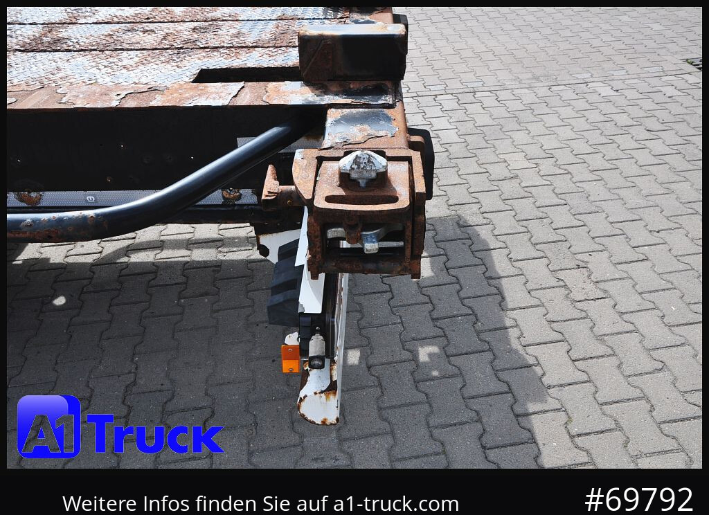 KRONE SDC, Containerchassis, 2x20/30/40 - Transporter kontejnera/ Poluprikolica s izmjenjivim sanducima: slika KRONE SDC, Containerchassis, 2x20/30/40 - Transporter kontejnera/ Poluprikolica s izmjenjivim sanducima KRONE SDC, Containerchassis, 2x20/30/40 - Transporter kontejnera/ Poluprikolica s izmjenjivim sanducima: slika KRONE SDC, Containerchassis, 2x20/30/40 - Transporter kontejnera/ Poluprikolica s izmjenjivim sanducima
