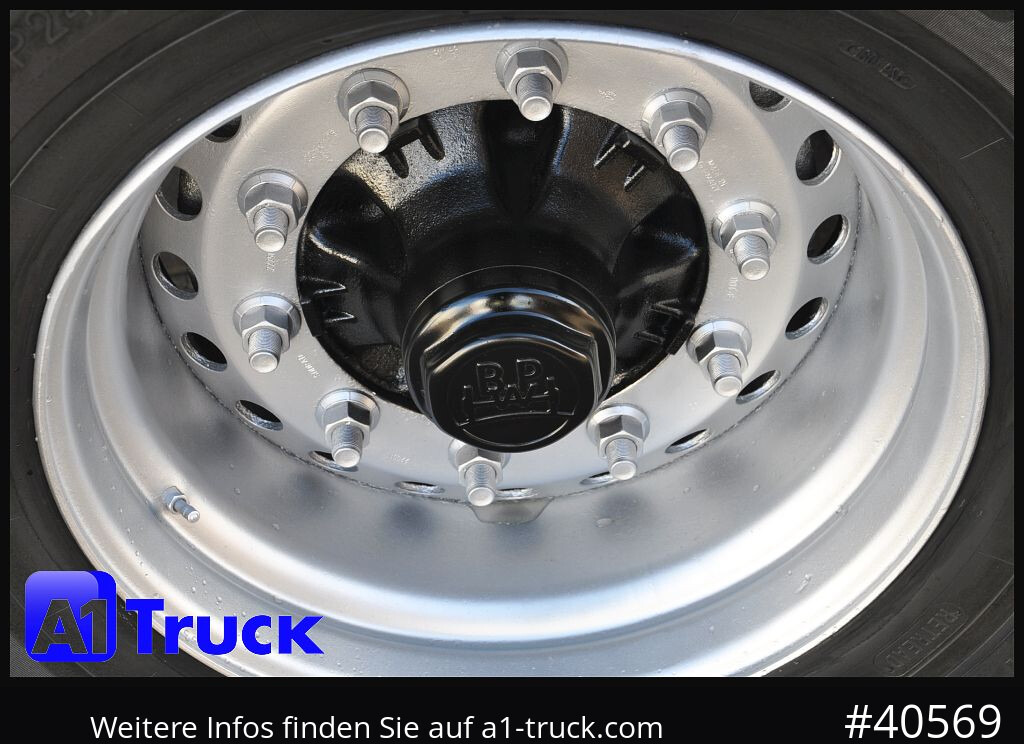 Poluprikolica sa zatvorenim sandukom KRONE SDK 27, Koffer, 1 Vorbesitzer, Plywood,: slika Poluprikolica sa zatvorenim sandukom KRONE SDK 27, Koffer, 1 Vorbesitzer, Plywood, Poluprikolica sa zatvorenim sandukom KRONE SDK 27, Koffer, 1 Vorbesitzer, Plywood,: slika Poluprikolica sa zatvorenim sandukom KRONE SDK 27, Koffer, 1 Vorbesitzer, Plywood,