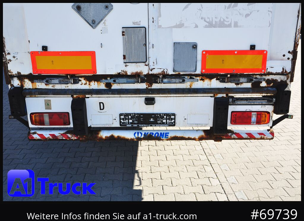 KRONE SDK 27, Koffer, Textil, 1 Vorbesitzer - Poluprikolica sa zatvorenim sandukom: slika KRONE SDK 27, Koffer, Textil, 1 Vorbesitzer - Poluprikolica sa zatvorenim sandukom KRONE SDK 27, Koffer, Textil, 1 Vorbesitzer - Poluprikolica sa zatvorenim sandukom: slika KRONE SDK 27, Koffer, Textil, 1 Vorbesitzer - Poluprikolica sa zatvorenim sandukom