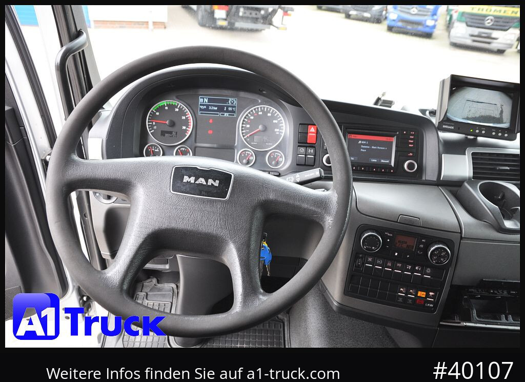 MAN TGS 26.360, Carrier 1150 Rolltor+ LBW, Lift - Kamion hladnjača: slika MAN TGS 26.360, Carrier 1150 Rolltor+ LBW, Lift - Kamion hladnjača MAN TGS 26.360, Carrier 1150 Rolltor+ LBW, Lift - Kamion hladnjača: slika MAN TGS 26.360, Carrier 1150 Rolltor+ LBW, Lift - Kamion hladnjača