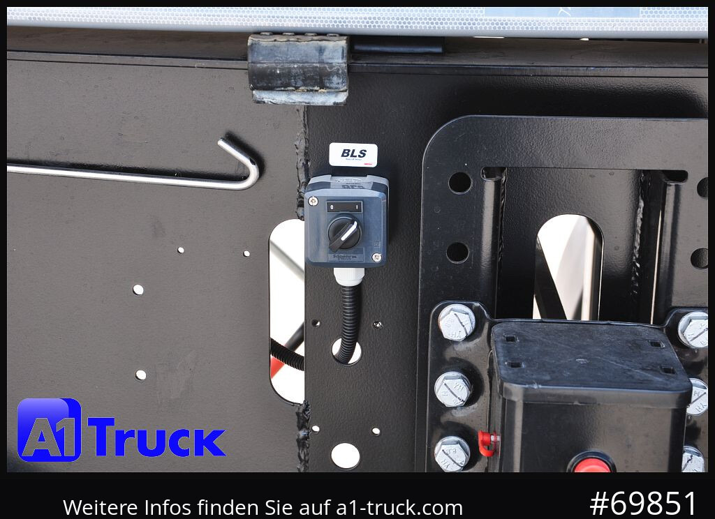 REISCH Mega 28m³ Lift Stahl SAF Hardox - Kiper poluprikolica: slika REISCH Mega 28m³ Lift Stahl SAF Hardox - Kiper poluprikolica REISCH Mega 28m³ Lift Stahl SAF Hardox - Kiper poluprikolica: slika REISCH Mega 28m³ Lift Stahl SAF Hardox - Kiper poluprikolica