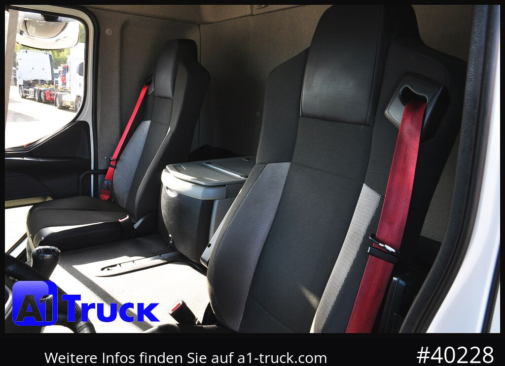 RENAULT D 280, 4x2, Ladebordwand, LBW, TÜV 06/2026 - Kamion s ceradom: slika RENAULT D 280, 4x2, Ladebordwand, LBW, TÜV 06/2026 - Kamion s ceradom RENAULT D 280, 4x2, Ladebordwand, LBW, TÜV 06/2026 - Kamion s ceradom: slika RENAULT D 280, 4x2, Ladebordwand, LBW, TÜV 06/2026 - Kamion s ceradom