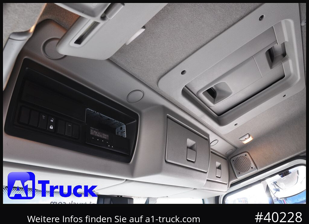 RENAULT D 280, 4x2, Ladebordwand, LBW, TÜV 06/2026 - Kamion s ceradom: slika RENAULT D 280, 4x2, Ladebordwand, LBW, TÜV 06/2026 - Kamion s ceradom RENAULT D 280, 4x2, Ladebordwand, LBW, TÜV 06/2026 - Kamion s ceradom: slika RENAULT D 280, 4x2, Ladebordwand, LBW, TÜV 06/2026 - Kamion s ceradom