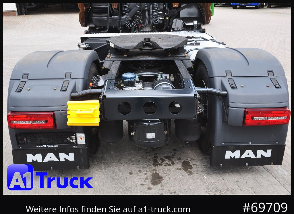 MAN TGX 18,470 BLS Intarder Standklima, Garantie - Tegljač: slika MAN TGX 18,470 BLS Intarder Standklima, Garantie - Tegljač MAN TGX 18,470 BLS Intarder Standklima, Garantie - Tegljač: slika MAN TGX 18,470 BLS Intarder Standklima, Garantie - Tegljač