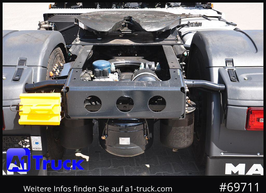 MAN TGX 18,480 BLS Intarder Standklima, Garantie - Tegljač: slika MAN TGX 18,480 BLS Intarder Standklima, Garantie - Tegljač MAN TGX 18,480 BLS Intarder Standklima, Garantie - Tegljač: slika MAN TGX 18,480 BLS Intarder Standklima, Garantie - Tegljač