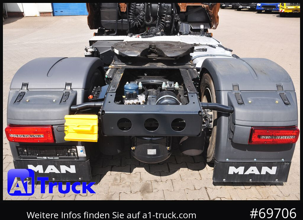 MAN TGX 18,480 BLS Intarder, Standklima, Soundsystem - Tegljač: slika MAN TGX 18,480 BLS Intarder, Standklima, Soundsystem - Tegljač MAN TGX 18,480 BLS Intarder, Standklima, Soundsystem - Tegljač: slika MAN TGX 18,480 BLS Intarder, Standklima, Soundsystem - Tegljač