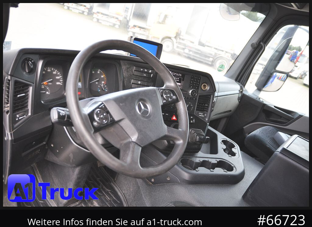 Interior photo 2: Tegljač MERCEDES-BENZ Actros 1836, RTI Kompressor,
