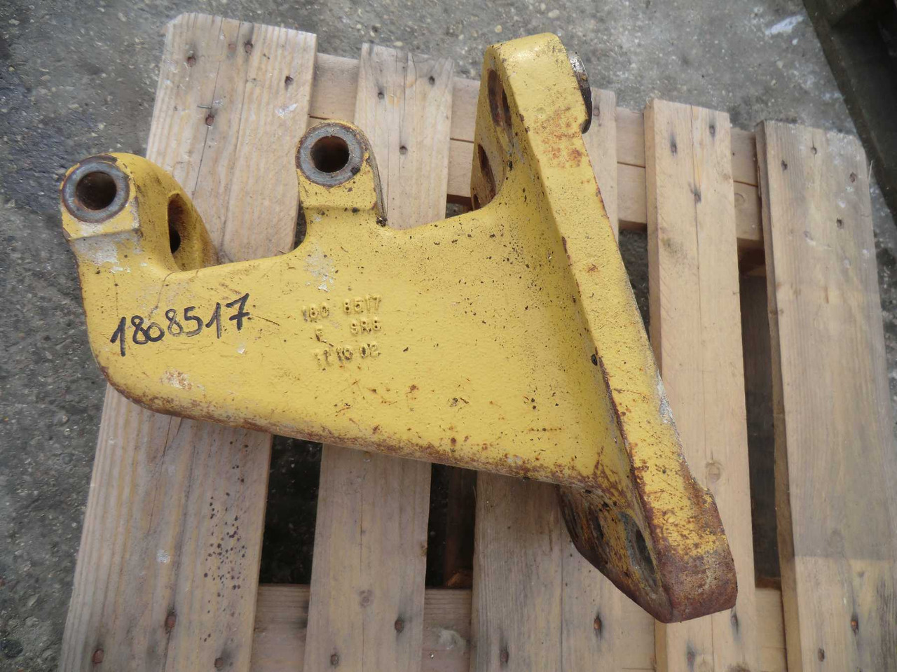 Caterpillar 735 Supporto barra equilibratrice centrale e posteriore - Karoserija i eksterijer za Građevinski strojevi: slika Caterpillar 735 Supporto barra equilibratrice centrale e posteriore - Karoserija i eksterijer za Građevinski strojevi Caterpillar 735 Supporto barra equilibratrice centrale e posteriore - Karoserija i eksterijer za Građevinski strojevi: slika Caterpillar 735 Supporto barra equilibratrice centrale e posteriore - Karoserija i eksterijer za Građevinski strojevi