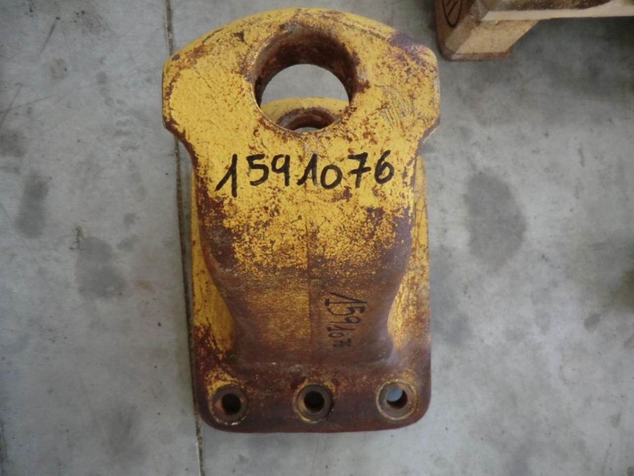 Caterpillar 735 Supporto barra equilibratrice frontale - Karoserija i eksterijer za Građevinski strojevi: slika Caterpillar 735 Supporto barra equilibratrice frontale - Karoserija i eksterijer za Građevinski strojevi Caterpillar 735 Supporto barra equilibratrice frontale - Karoserija i eksterijer za Građevinski strojevi: slika Caterpillar 735 Supporto barra equilibratrice frontale - Karoserija i eksterijer za Građevinski strojevi