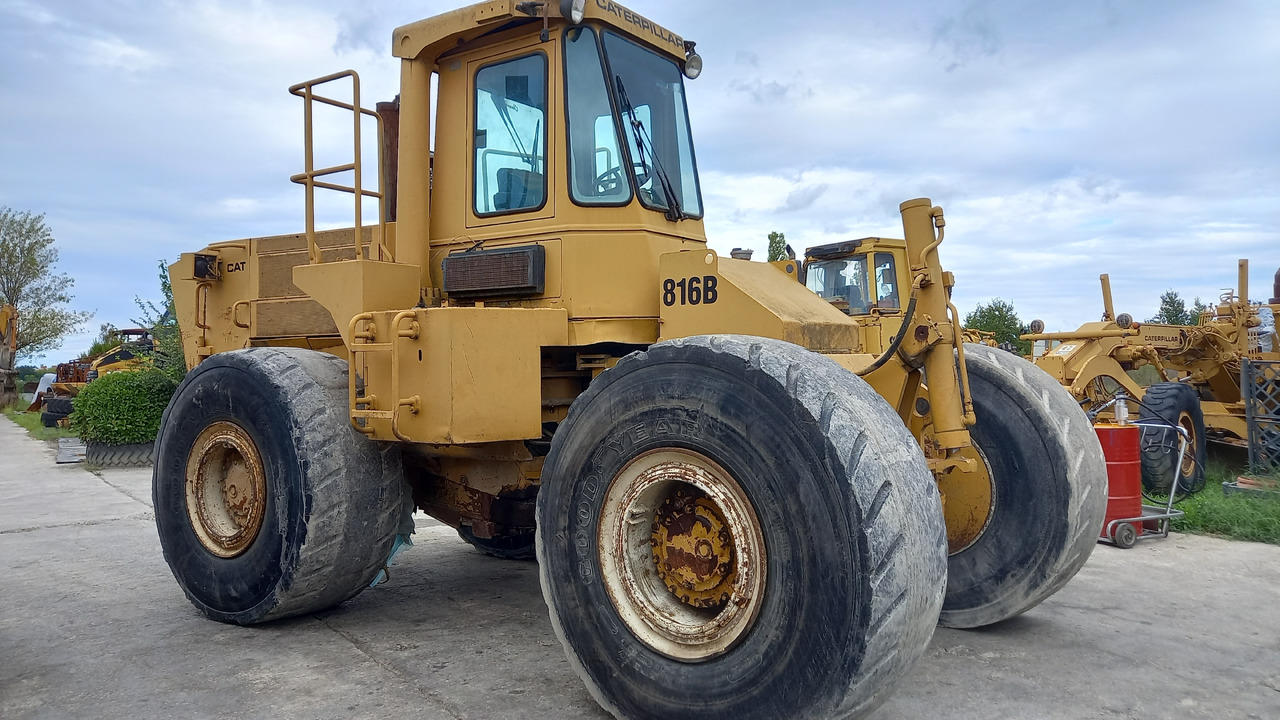 Caterpillar 816B - Kompaktor: slika Caterpillar 816B - Kompaktor Caterpillar 816B - Kompaktor: slika Caterpillar 816B - Kompaktor