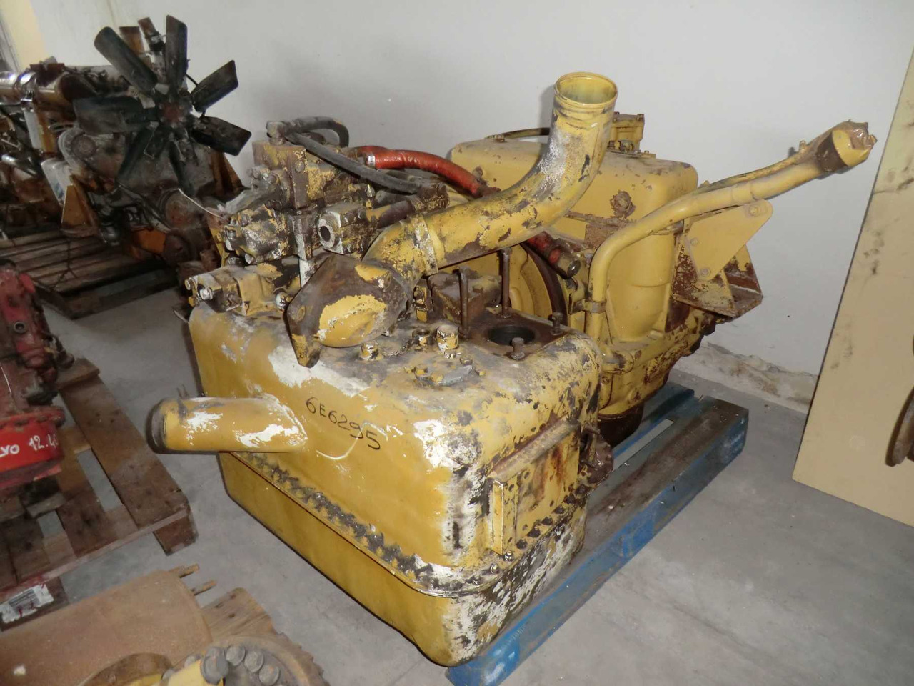 Caterpillar 966F II SERBATOIO - Karoserija i eksterijer za Građevinski strojevi: slika Caterpillar 966F II SERBATOIO - Karoserija i eksterijer za Građevinski strojevi Caterpillar 966F II SERBATOIO - Karoserija i eksterijer za Građevinski strojevi: slika Caterpillar 966F II SERBATOIO - Karoserija i eksterijer za Građevinski strojevi