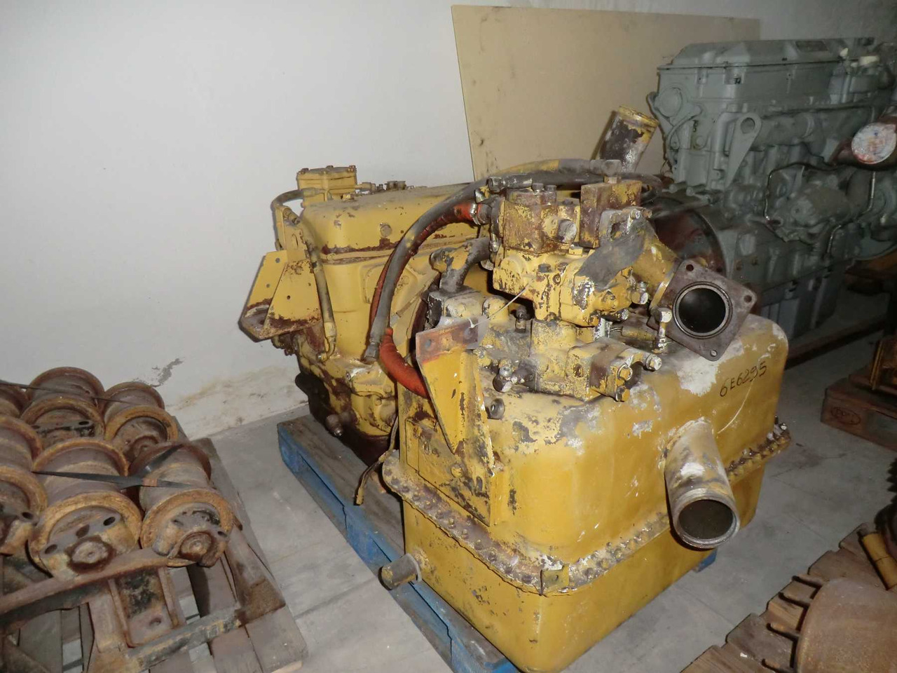 Karoserija i eksterijer za Građevinski strojevi Caterpillar 966F II SERBATOIO: slika Karoserija i eksterijer za Građevinski strojevi Caterpillar 966F II SERBATOIO Karoserija i eksterijer za Građevinski strojevi Caterpillar 966F II SERBATOIO: slika Karoserija i eksterijer za Građevinski strojevi Caterpillar 966F II SERBATOIO