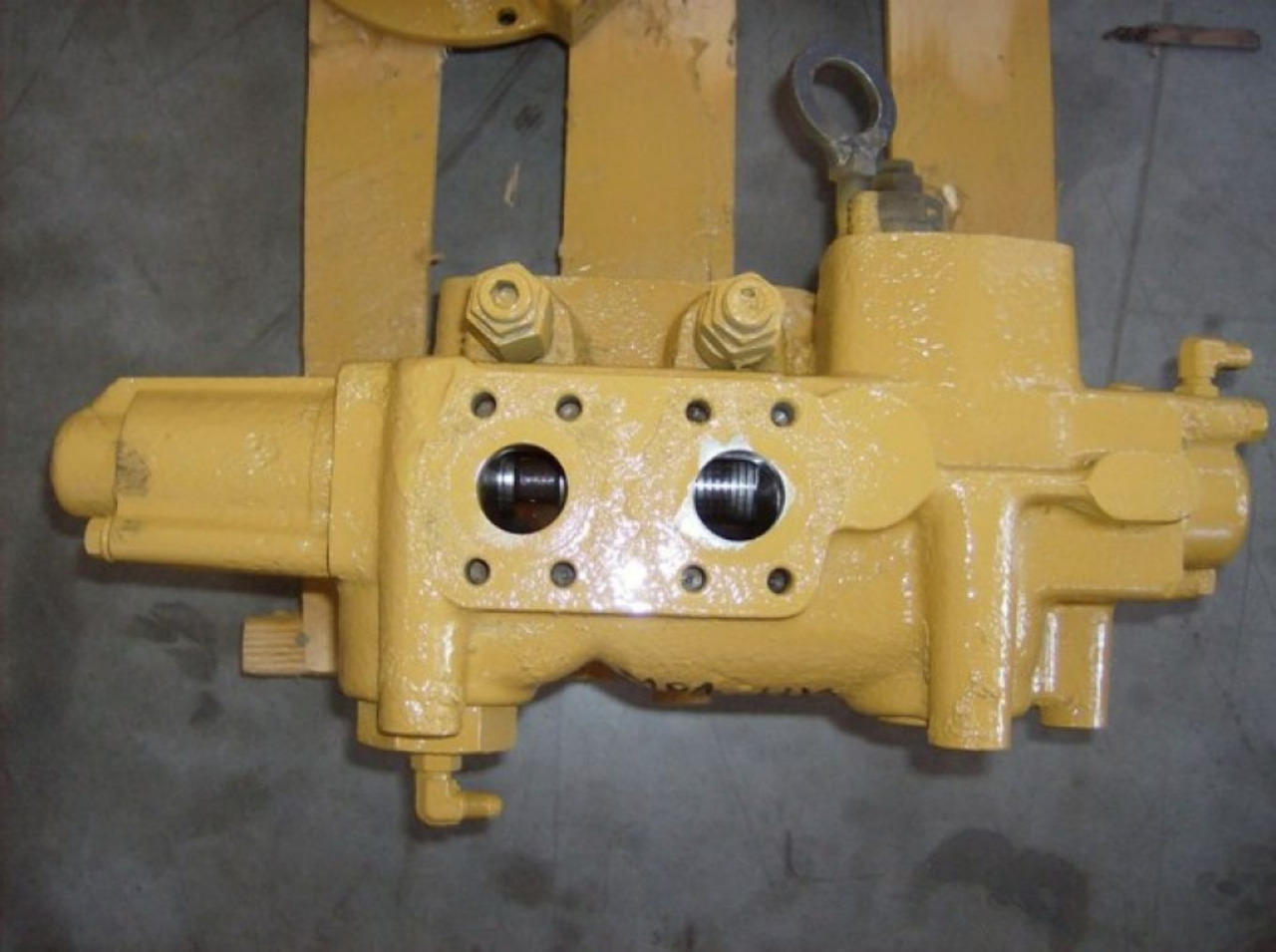 Caterpillar 966F II VALVOLA DISTRIBUTORE - Ventil za Građevinski strojevi: slika Caterpillar 966F II VALVOLA DISTRIBUTORE - Ventil za Građevinski strojevi Caterpillar 966F II VALVOLA DISTRIBUTORE - Ventil za Građevinski strojevi: slika Caterpillar 966F II VALVOLA DISTRIBUTORE - Ventil za Građevinski strojevi