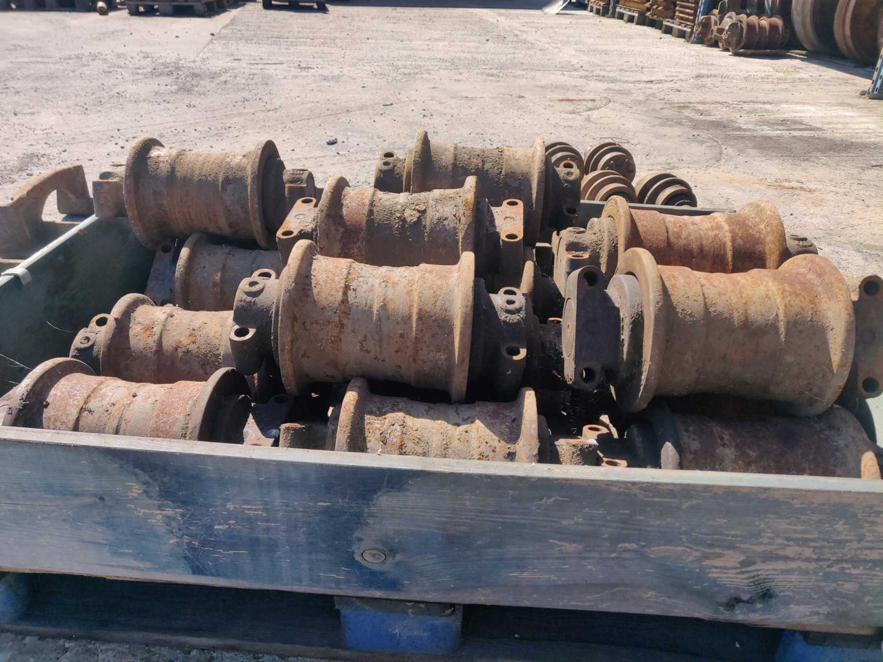 VOLVO EC210C NL RULLI INFERIORI USATI - Valjak gusjenice za Građevinski strojevi: slika VOLVO EC210C NL RULLI INFERIORI USATI - Valjak gusjenice za Građevinski strojevi VOLVO EC210C NL RULLI INFERIORI USATI - Valjak gusjenice za Građevinski strojevi: slika VOLVO EC210C NL RULLI INFERIORI USATI - Valjak gusjenice za Građevinski strojevi