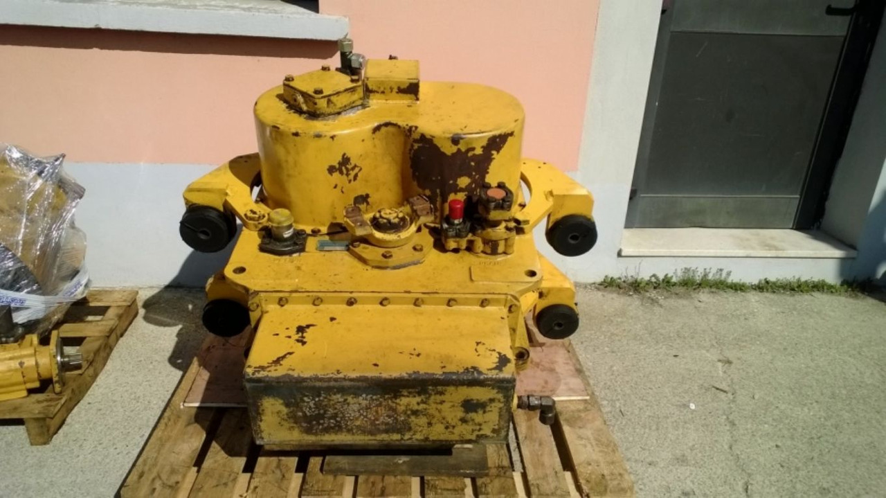 VOLVO L330E Trasmissione revisionata. - Mjenjač za Građevinski strojevi: slika VOLVO L330E Trasmissione revisionata. - Mjenjač za Građevinski strojevi VOLVO L330E Trasmissione revisionata. - Mjenjač za Građevinski strojevi: slika VOLVO L330E Trasmissione revisionata. - Mjenjač za Građevinski strojevi